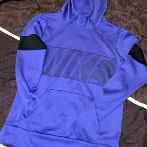 Nike pull over